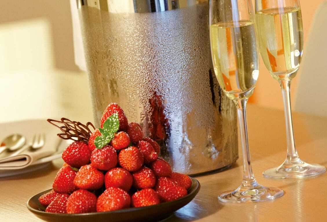 Sekt und Erdbeeren